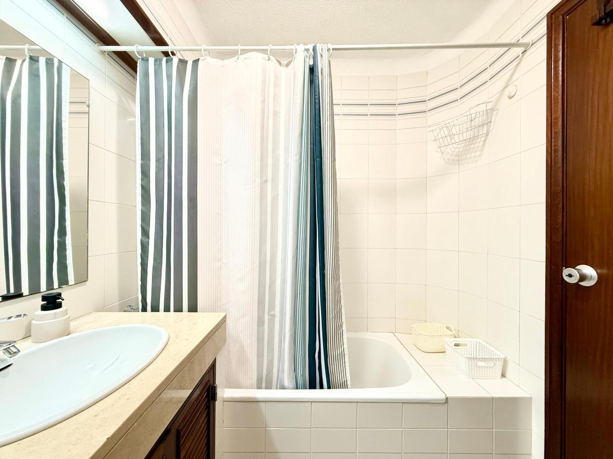 Out - T1 Oura Apartment Albufeira