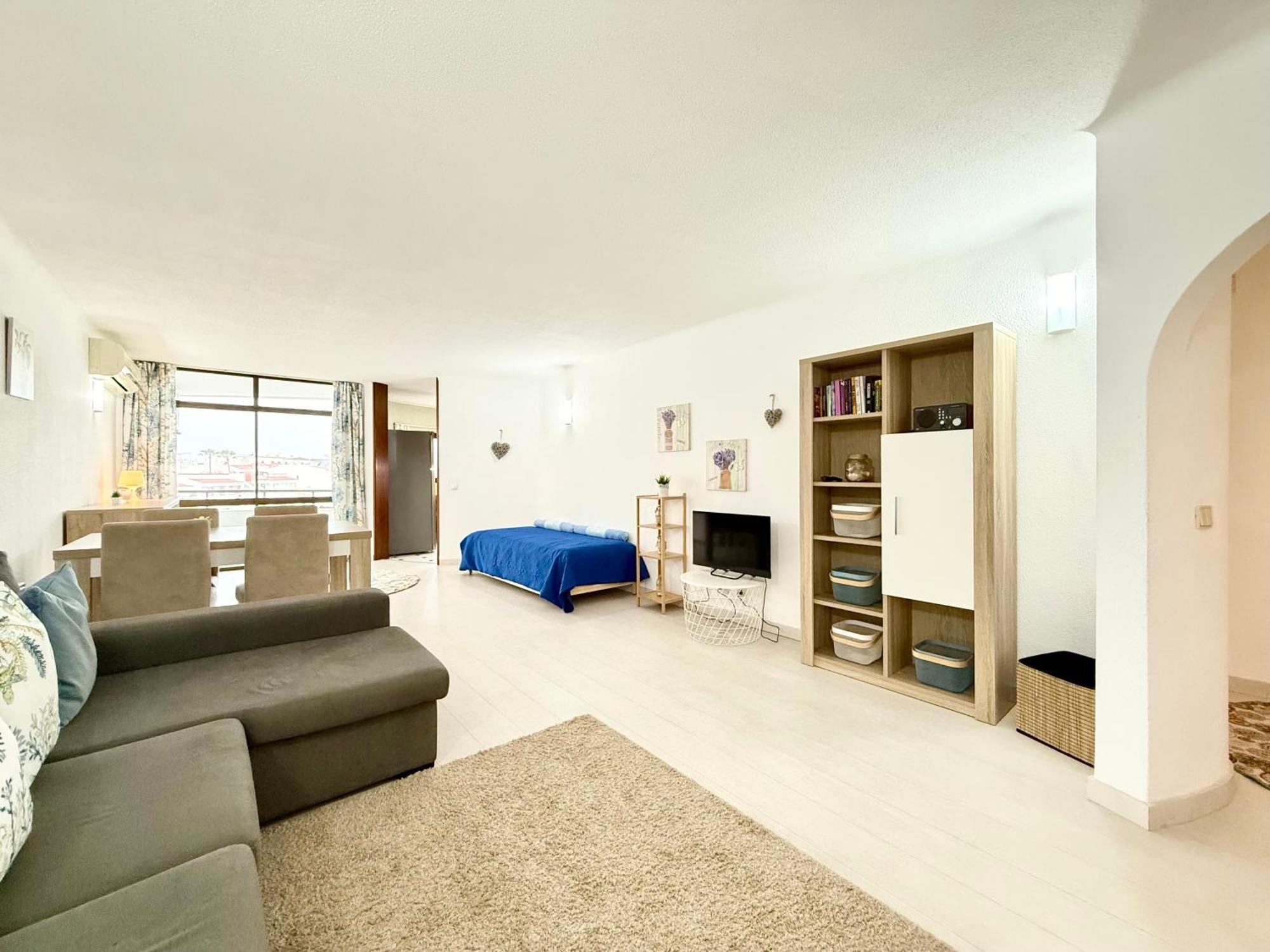 Apartment Out - T1 Oura
