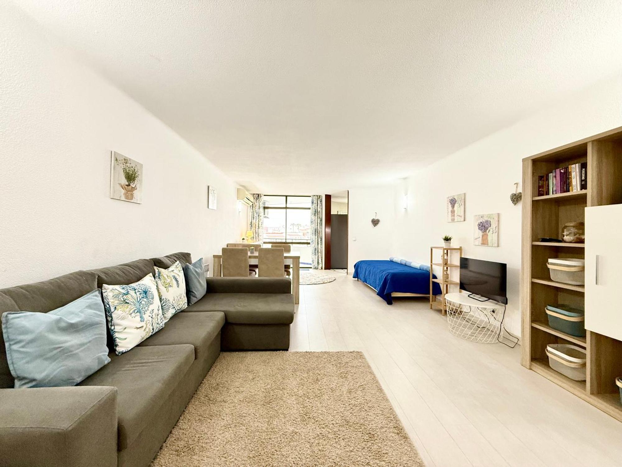 Apartment Out - T1 Oura